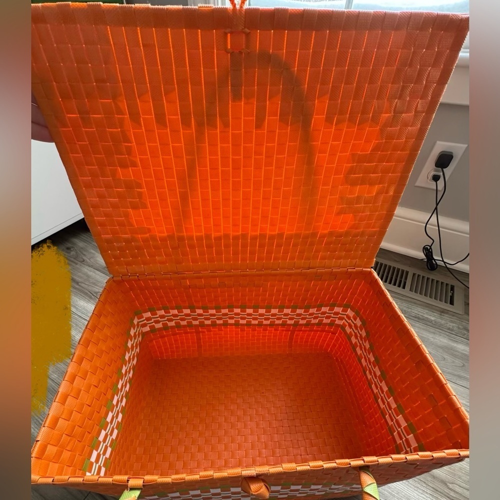 LAND OF NOD (crate & kids) strapping picnic basket Orange woven large capacity - Picture 5 of 10